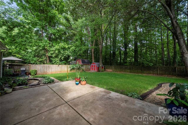 8411 Red Cypress Court, Charlotte, NC 28216