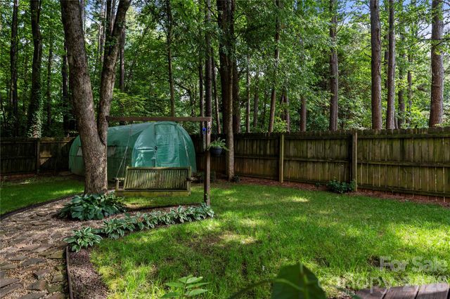 8411 Red Cypress Court, Charlotte, NC 28216