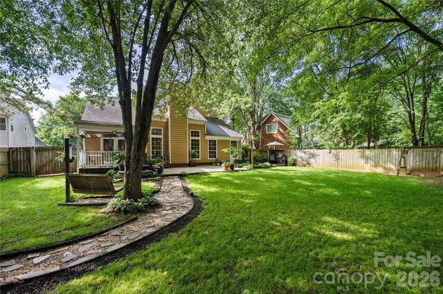 8411 Red Cypress Court, Charlotte, NC 28216