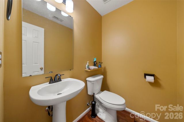 8411 Red Cypress Court, Charlotte, NC 28216