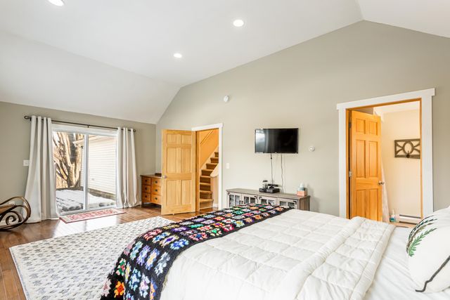 3247 West Proctor Road, Rutland Town, VT 05701