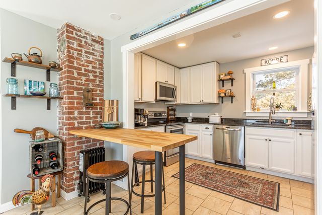 3247 West Proctor Road, Rutland Town, VT 05701