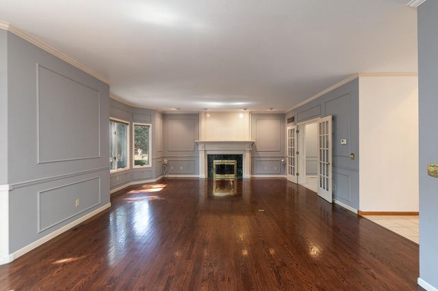3850 E Country Place Place, Springfield, MO 65809