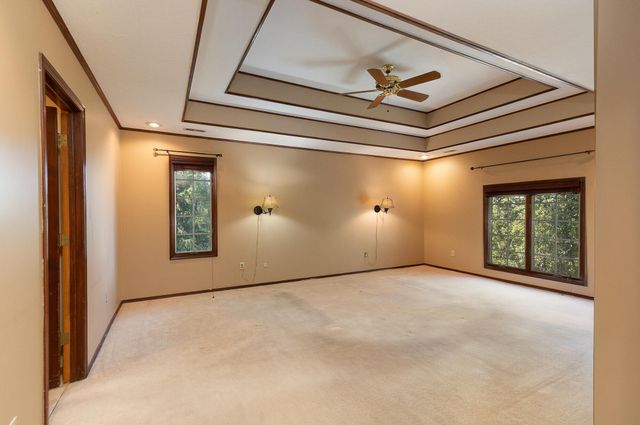 3850 E Country Place Place, Springfield, MO 65809