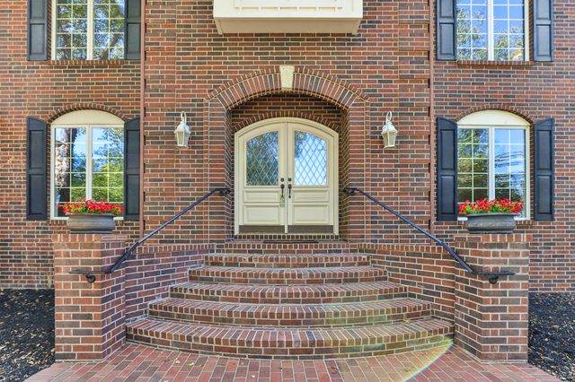 3850 E Country Place Place, Springfield, MO 65809