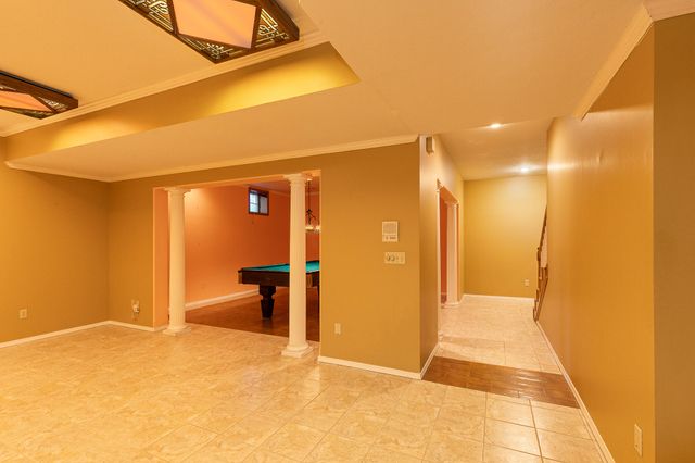 3850 E Country Place Place, Springfield, MO 65809