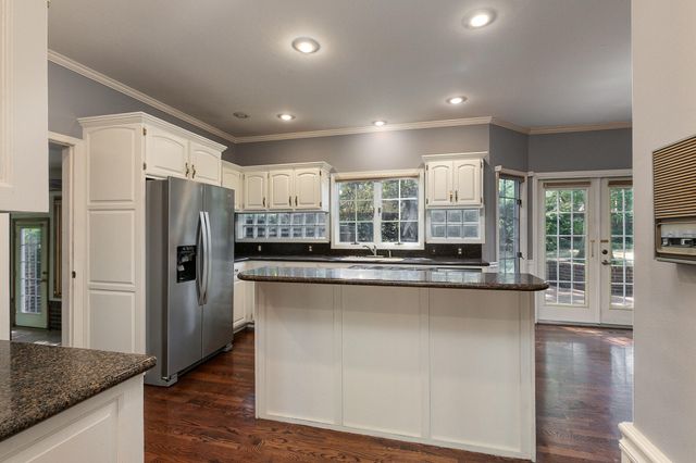 3850 E Country Place Place, Springfield, MO 65809