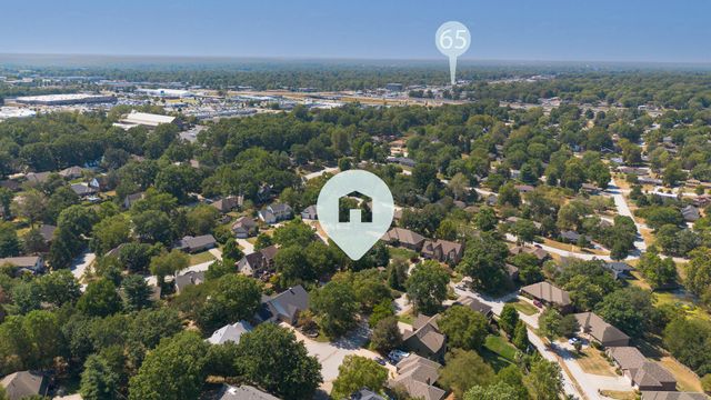 3850 E Country Place Place, Springfield, MO 65809