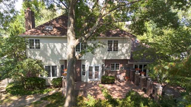 3850 E Country Place Place, Springfield, MO 65809