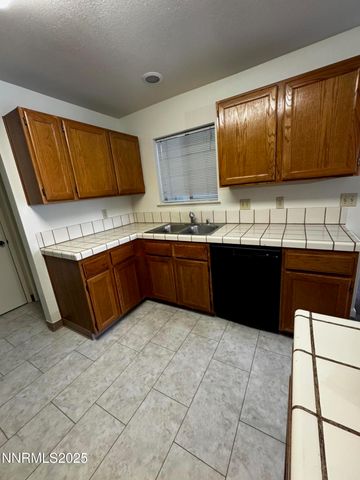 3967 Kings Row, Reno, NV 89503