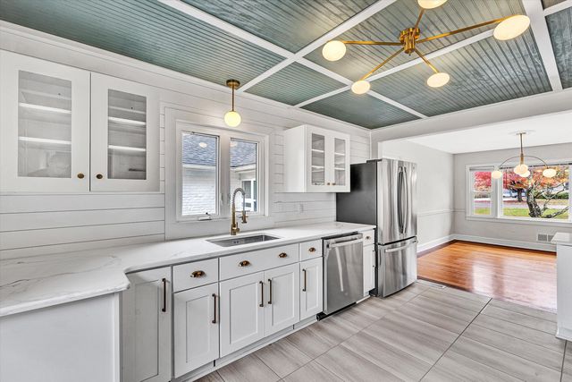 3573 Windsor RD, Roanoke, VA 24018