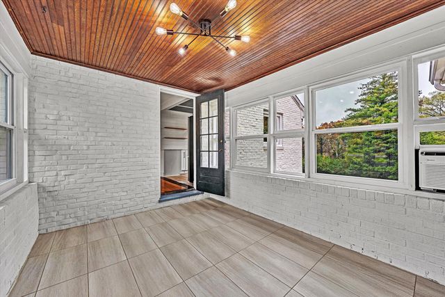 3573 Windsor RD, Roanoke, VA 24018
