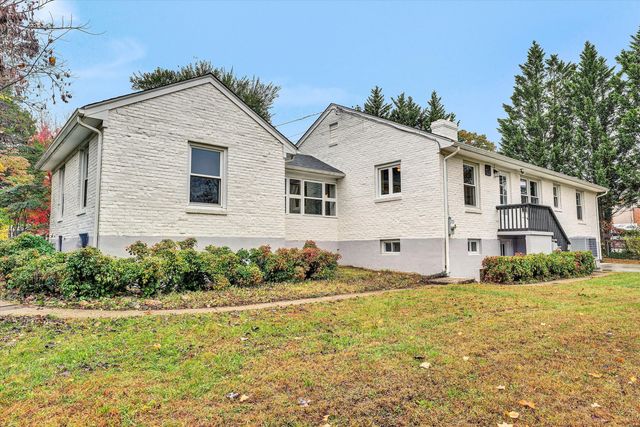 3573 Windsor RD, Roanoke, VA 24018