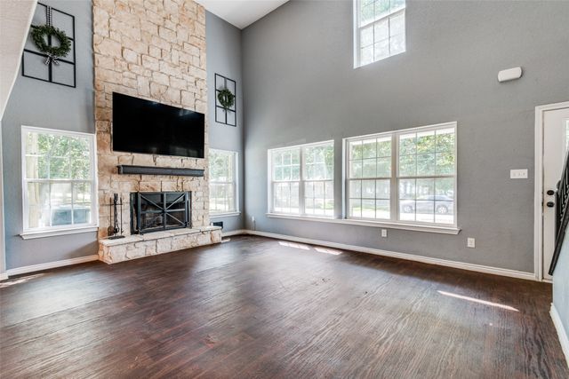 200 Lakeside Drive, West Tawakoni, TX 75474
