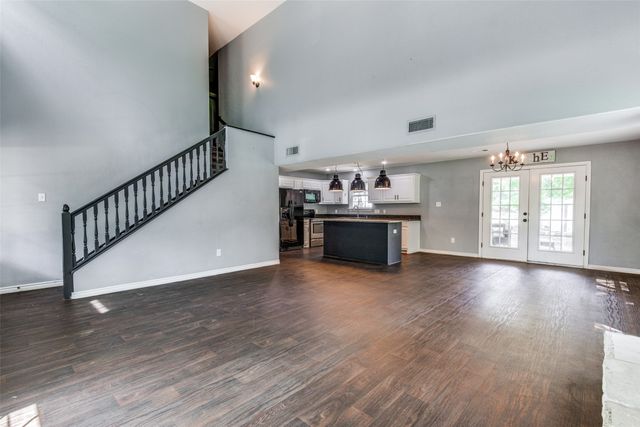 200 Lakeside Drive, West Tawakoni, TX 75474