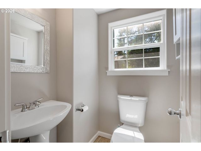 15495 Sw COBALT Ln, Beaverton, OR 97007