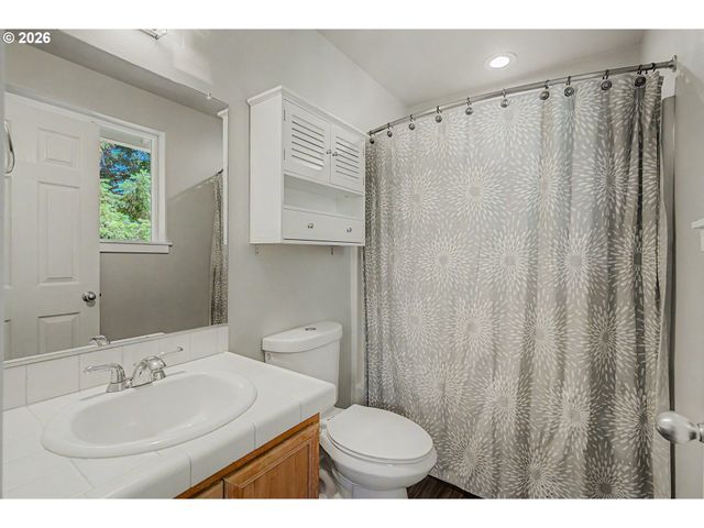 15495 Sw COBALT Ln, Beaverton, OR 97007