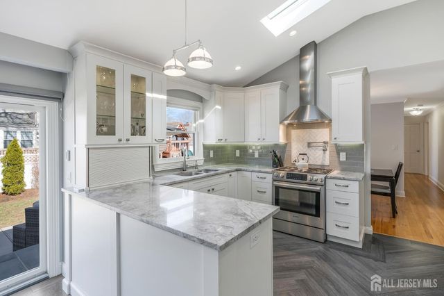 230 Melrose Avenue, Middlesex, NJ 08846