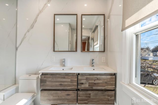 230 Melrose Avenue, Middlesex, NJ 08846