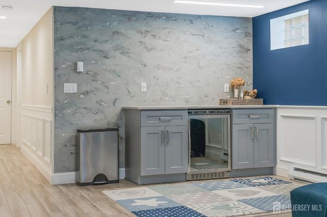 230 Melrose Avenue, Middlesex, NJ 08846