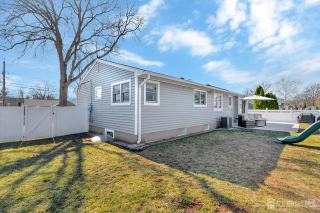 230 Melrose Avenue, Middlesex, NJ 08846