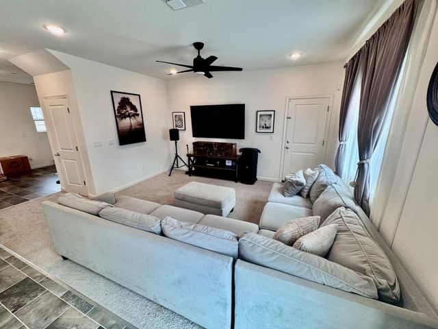 1536 Silverbell Dr, Stockton, CA 95206