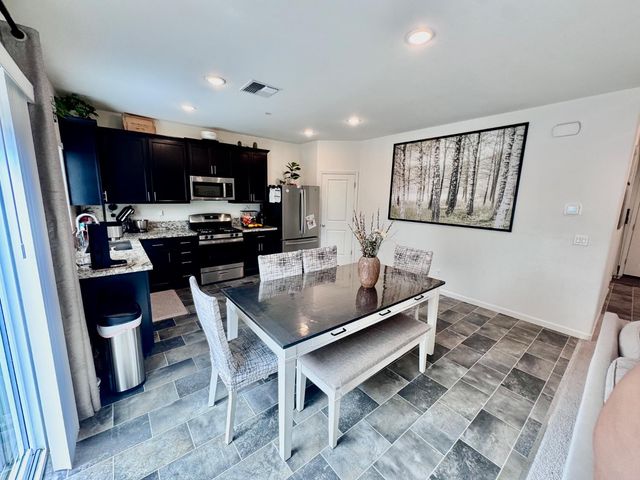 1536 Silverbell Dr, Stockton, CA 95206