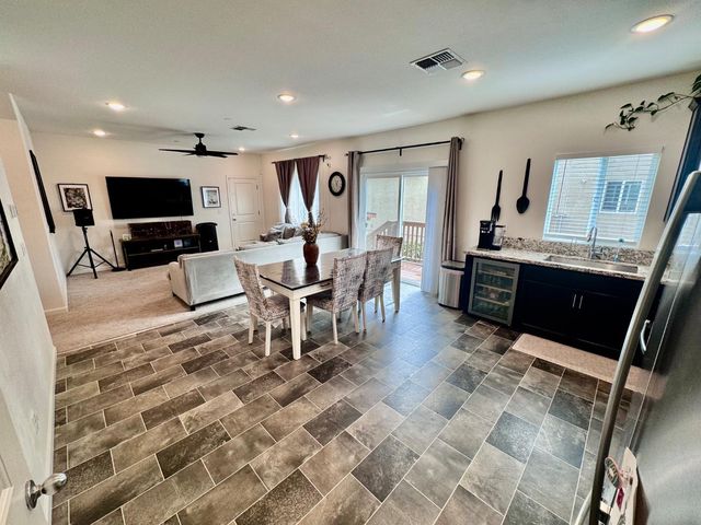 1536 Silverbell Dr, Stockton, CA 95206