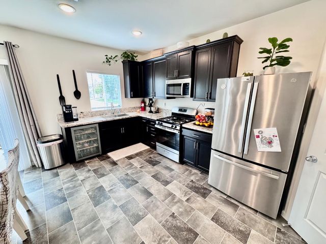 1536 Silverbell Dr, Stockton, CA 95206