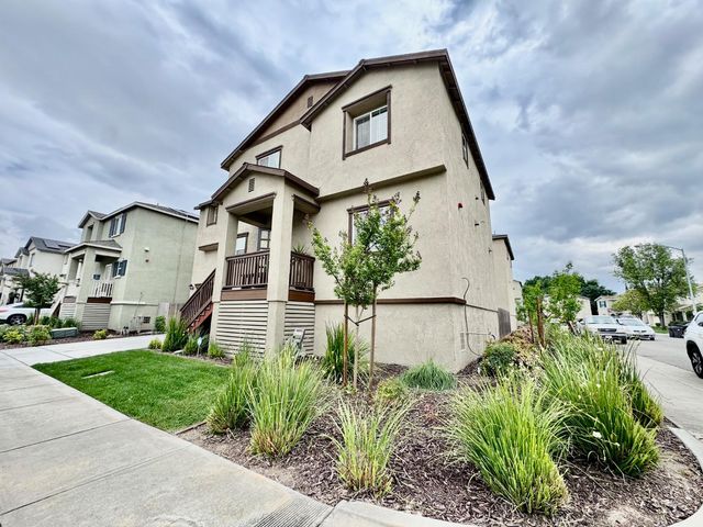 1536 Silverbell Dr, Stockton, CA 95206