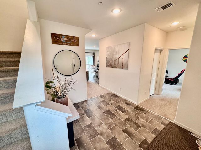 1536 Silverbell Dr, Stockton, CA 95206