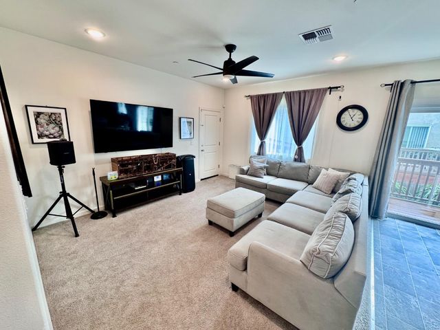 1536 Silverbell Dr, Stockton, CA 95206