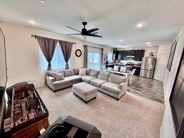 1536 Silverbell Dr, Stockton, CA 95206