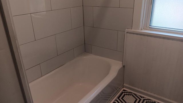 304 S Silver Lake STREET, Oconomowoc, WI 53066