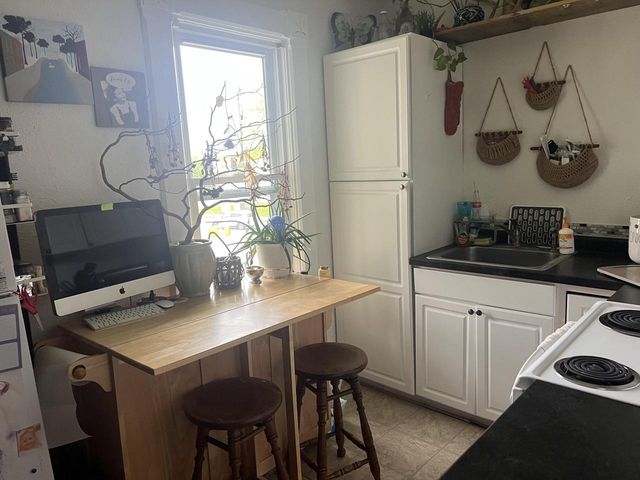 304 S Silver Lake STREET, Oconomowoc, WI 53066