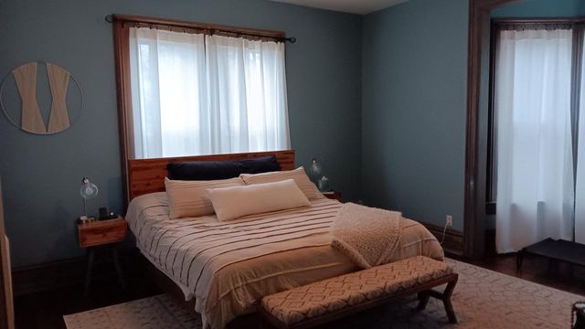 304 S Silver Lake STREET, Oconomowoc, WI 53066