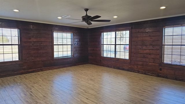 7942 Fm 859, Edgewood, TX 75117