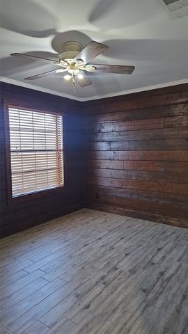 7942 Fm 859, Edgewood, TX 75117