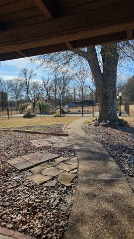 7942 Fm 859, Edgewood, TX 75117