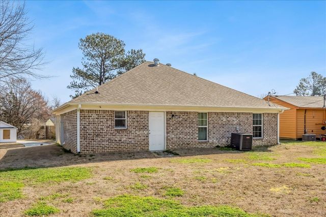 366 WASHBURN DR, Memphis, TN 38109