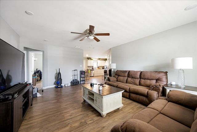 366 WASHBURN DR, Memphis, TN 38109