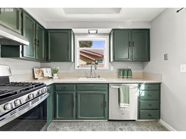 3414 Ne 80TH Ave, Portland, OR 97213