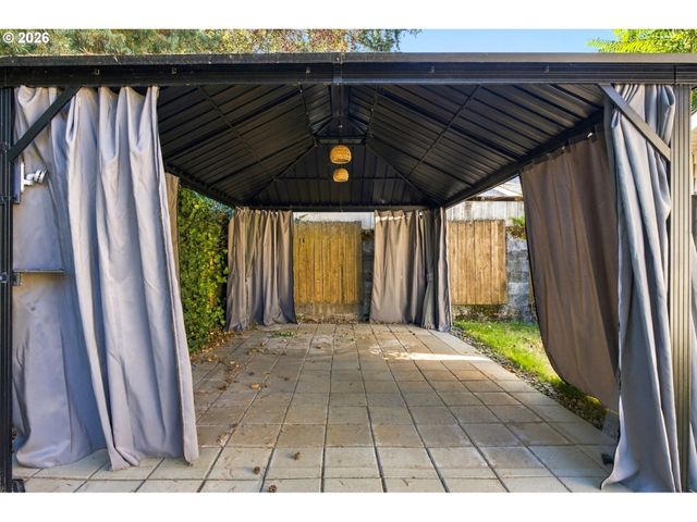 3414 Ne 80TH Ave, Portland, OR 97213