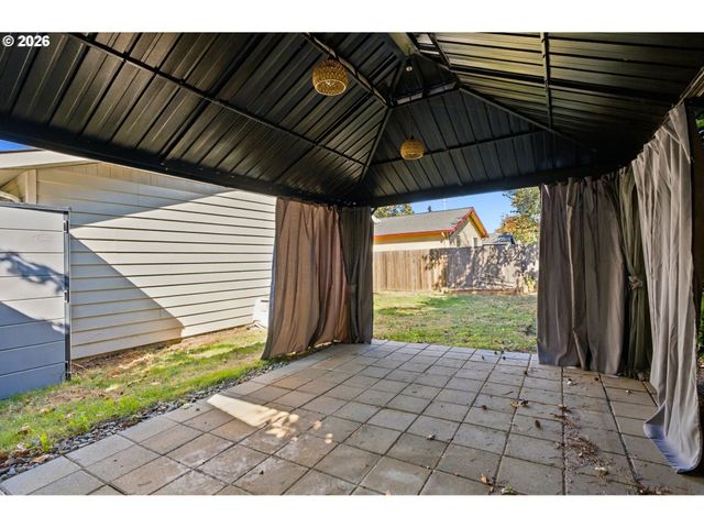 3414 Ne 80TH Ave, Portland, OR 97213