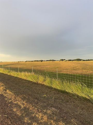 8038 Ohnheiser Kaase Road, La Grange, TX 78945