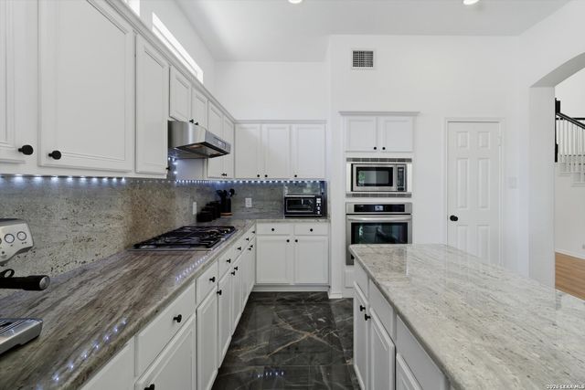 19534 Azure Oak, San Antonio, TX 78258