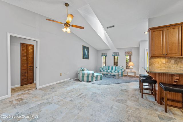 920 Peacock Avenue NE, Palm Bay, FL 32907