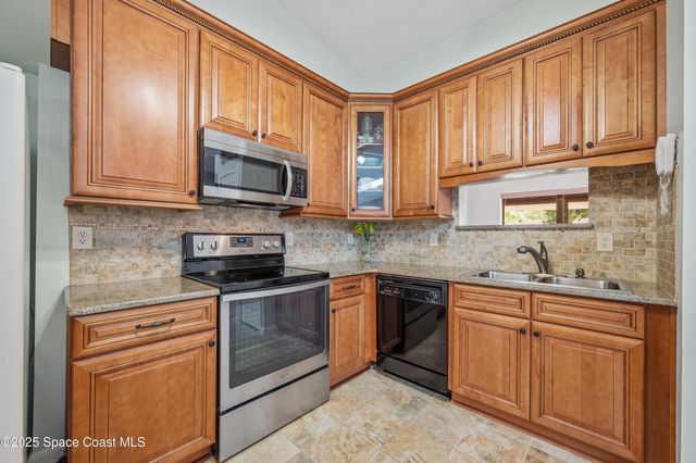 920 Peacock Avenue NE, Palm Bay, FL 32907