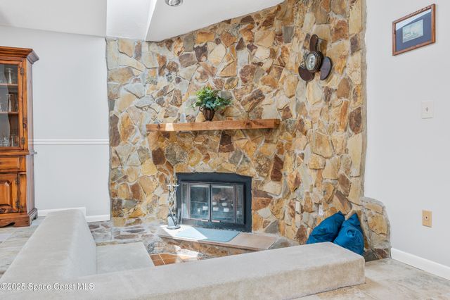 920 Peacock Avenue NE, Palm Bay, FL 32907