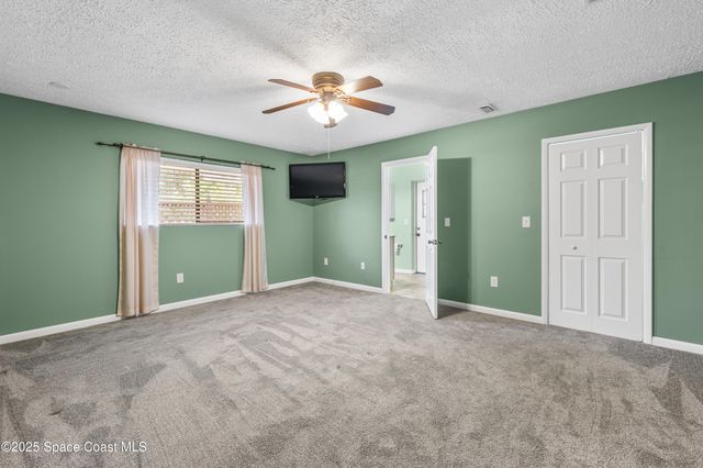 920 Peacock Avenue NE, Palm Bay, FL 32907